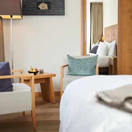 Victoria - Alpine Boutique & Fine Dining Otel