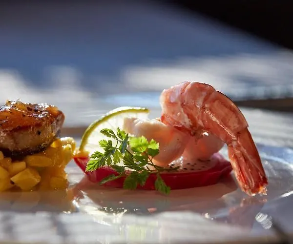 Victoria - Alpine Boutique & Fine Dining Отель 4*