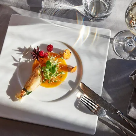 מלון Victoria - Alpine Boutique & Fine Dining 4*